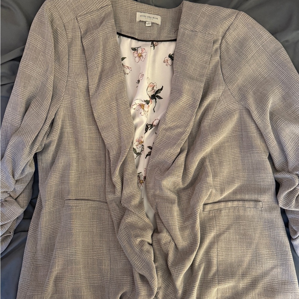 Skies Are Blue Light Gray Plaid Blazer